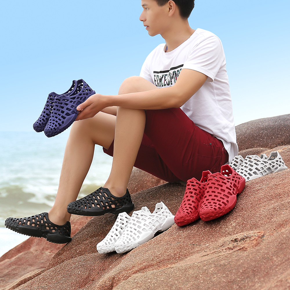 Men Summer Color Hollow Skid Beach Shoes- Black 43 Men Summer Color Hollow Skid Beach Shoes- Black 43