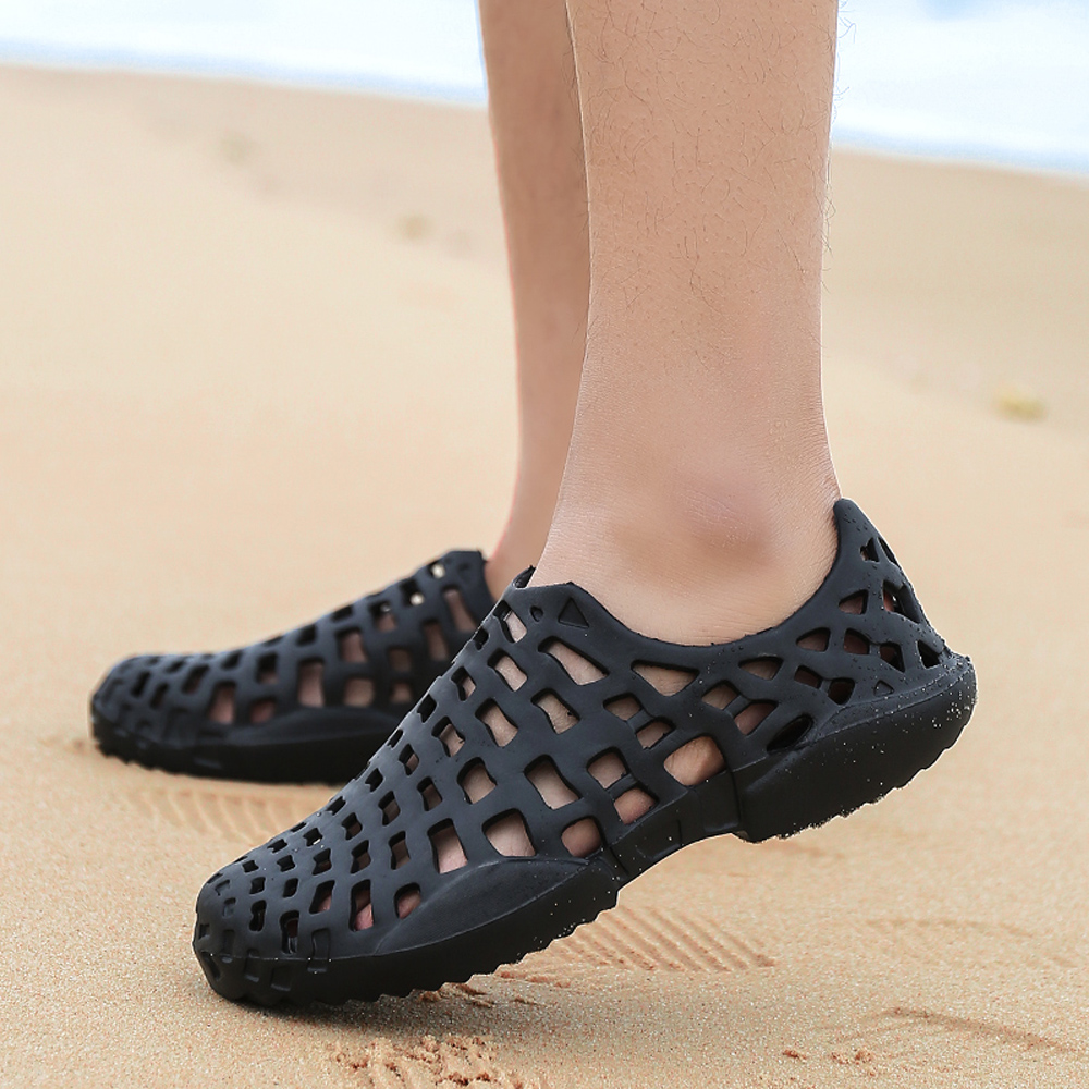 Men Summer Color Hollow Skid Beach Shoes- Black 43 Men Summer Color Hollow Skid Beach Shoes- Black 43